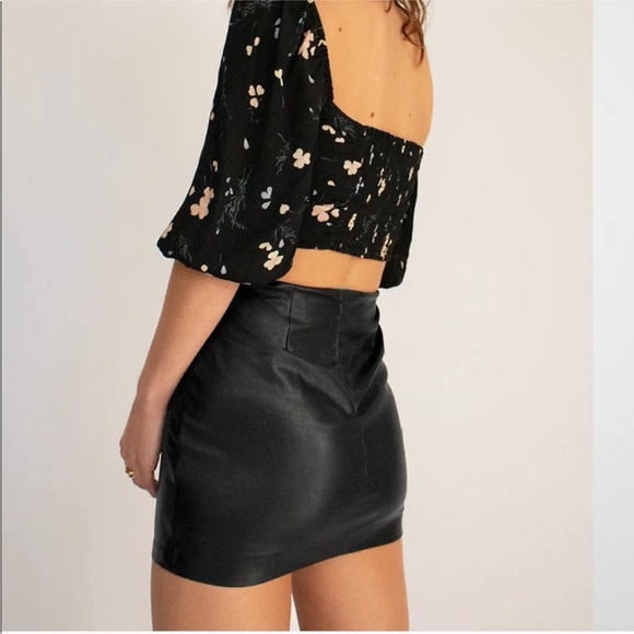 Wilfred New Oracle Black Skirt - Picture 3 of 11